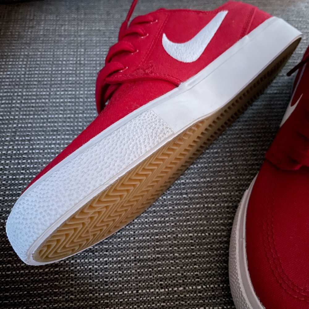 Nike skateboard shoes - Picture 3 of 4